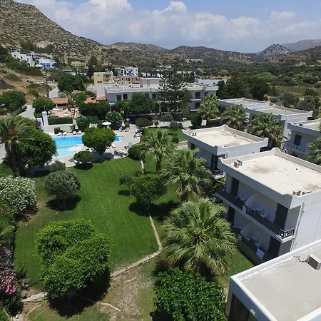 Valley Village 3* Mátala