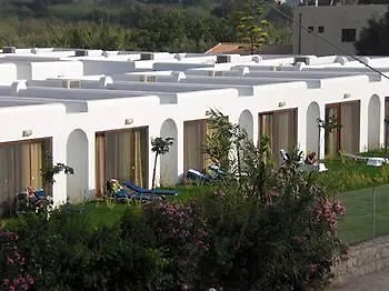 Valley Village 3* Mátala