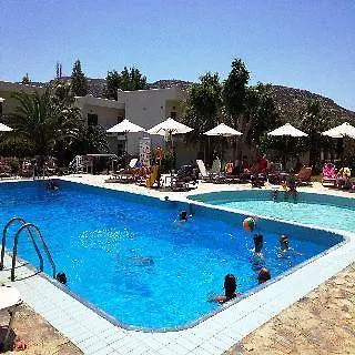 Valley Village Mátala