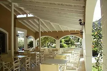 Valley Village Mátala